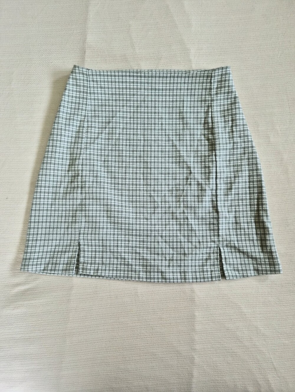 💚 Brandy Melville Green Plaid Fitted Skirt 💚